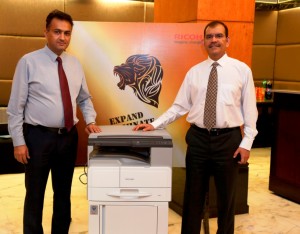 Anil Saini, SVP & Chief Operating Officer (Left) and Manoj Kumar, MD & CEO, Ricoh India (Right)