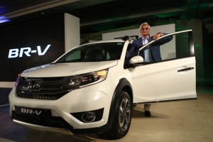 Image 3 - Mr. Jnaneswar Sen, Senior Vice President, Honda Cars India at the launch l Honda BR-V today in Chennai.