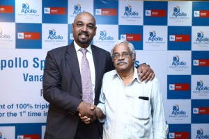 dr-anand-gnanaraj-sr-consultant-intervention-cardiologist-with-mr-narayanan-a-68-years-old-heart-patient-at-apollo-hospitals-vanagaram-post-the-press-conference